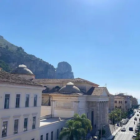 Corso 104 Oda ve Kahvaltı 3*