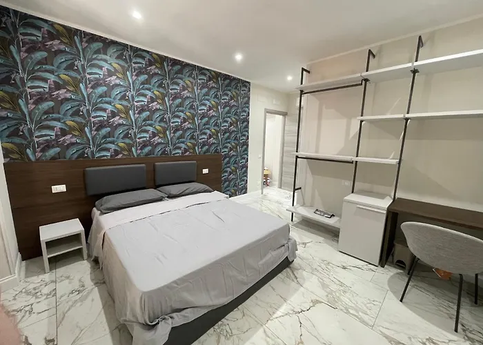 Corso 104 Oda ve Kahvaltı Terracina